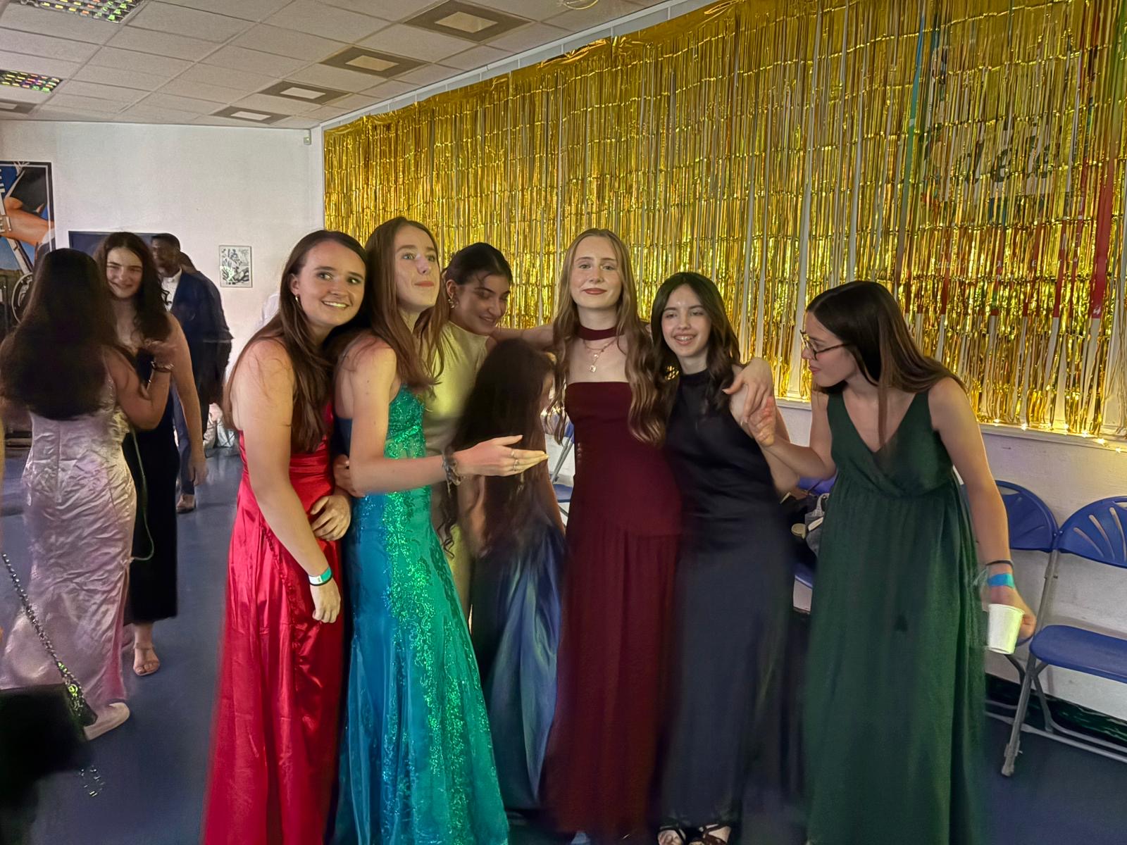 Élèves de 3e lors du bal de promotion